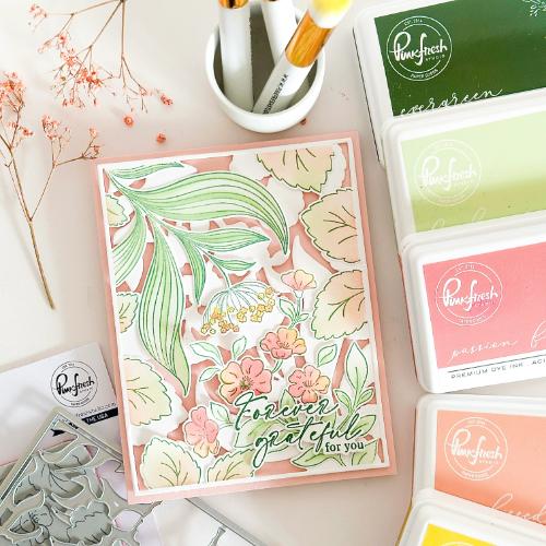 Pinkfresh Studio - Foliage Flair stencil