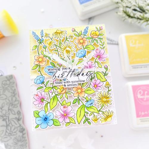 Pinkfresh Studio - Garden Medley stencil