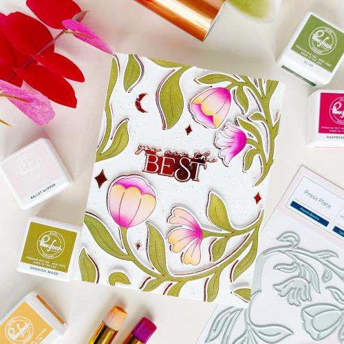 Pinkfresh Studio - Moonlit Blooms stencil