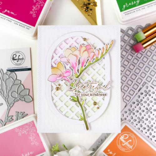 Pinkfresh Studio - Floral Lattice coverplate die