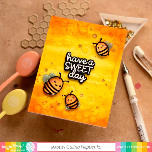 Waffle Flower - Outlined Hexagons Foil Plate