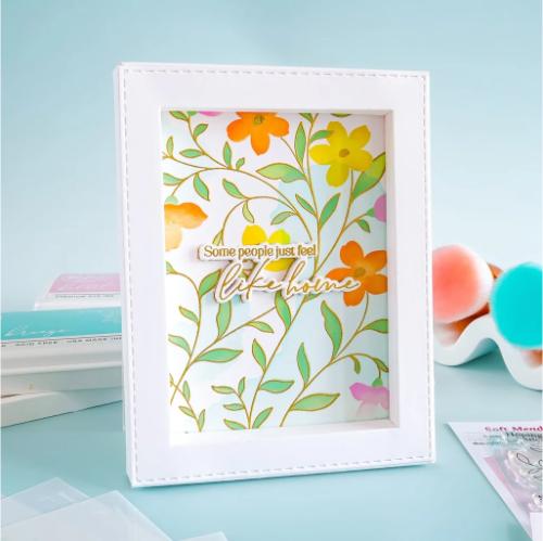 Pinkfresh Studio - Soft Meadow stencil