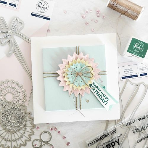 Pinkfresh Studio - Basic Banners: Celebrate die