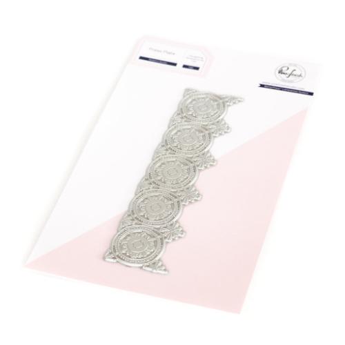 Pinkfresh Studio - Medallion Border press plate