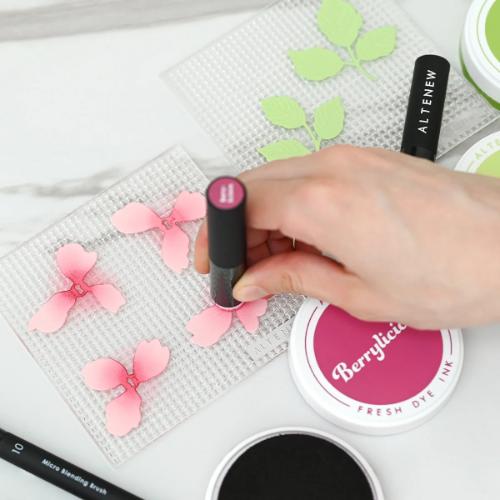 Altenew - The Original Sticky Coaster: 4" x 4" (Classic Grid)