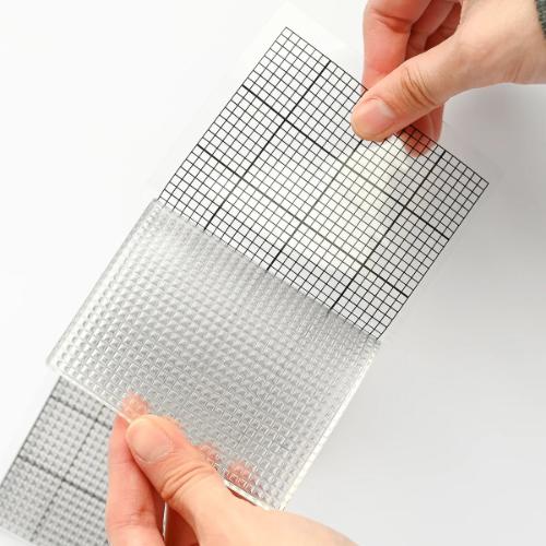 Altenew - The Original Mini Sticky Mat: 9" x 3.5" (Classic Grid)