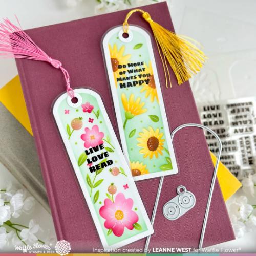 Waffle Flower - Round Bookmark Die