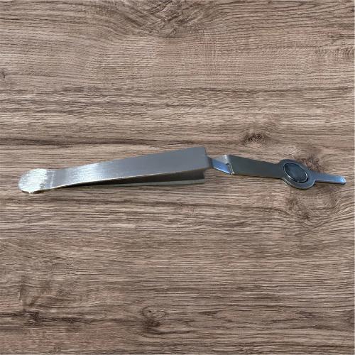 Crafty Trails Reverse Action Magnetic Tweezer
