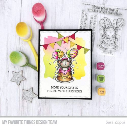 MFT - Watercolor Wash Square Stencil