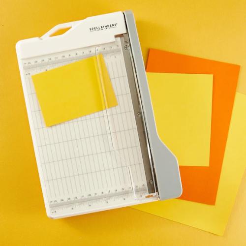 Spellbinders - Guillotine Paper Trimmer - Postage as per Actual