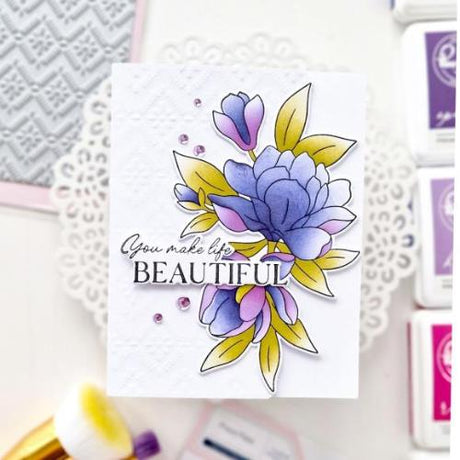 Pinkfresh Sudio - Magnificent Magnolia stencil