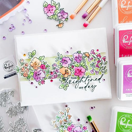 Pinkfresh Studio - Blooming Grace stencil