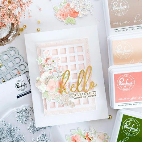 Pinkfresh Studio - Blooming Grace stencil