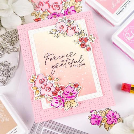 Pinkfresh Studio - Blooming Grace stencil
