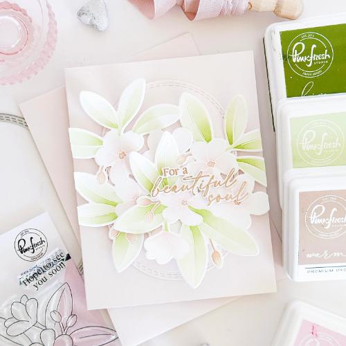 Pinkfresh Studio - Plumeria stencil