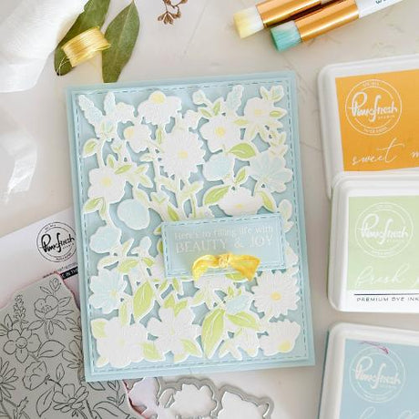 Pinkfresh Studio - Garden Medley stencil