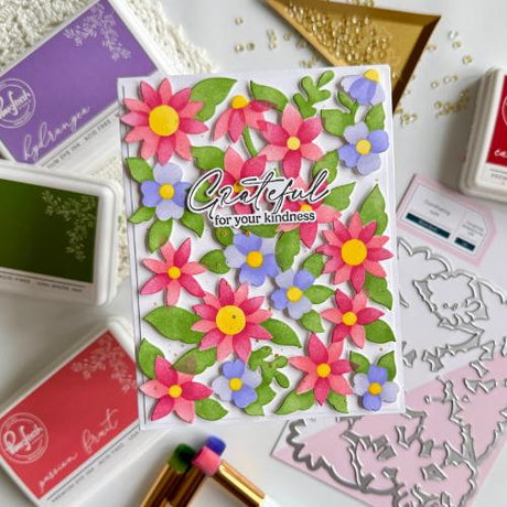 Pinkfresh Studio - Bloom Burst stencil