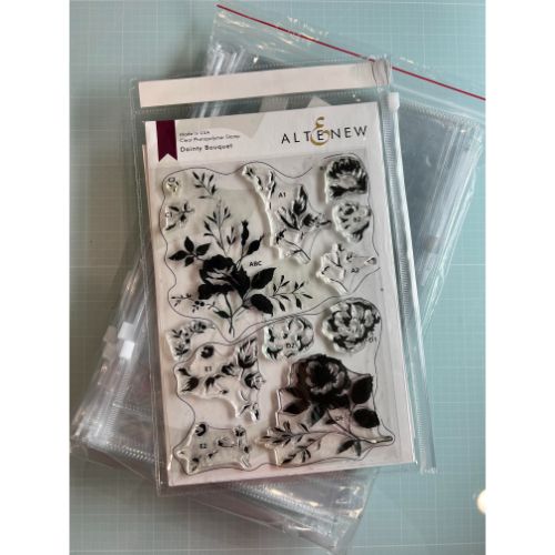 ATK Stamp and Die Storage Pockets 20/Pkg Extra Large 7″X10 (25cmx 17.8cm) with a label pocket - Postage as per Actual