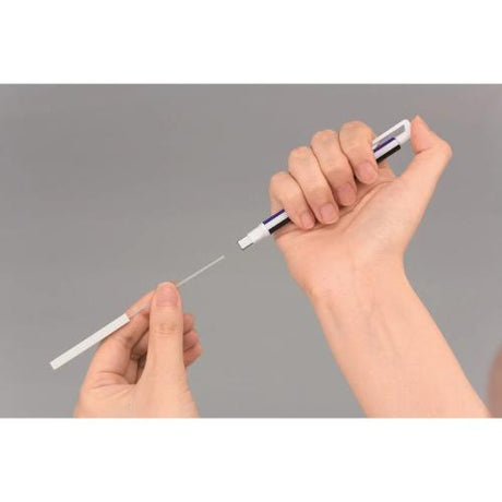 Tombow - Precision eraser MONO zero, refillable, square tip 2,5 mm x 5 mm, blue/white/black
