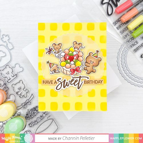Waffle Flower - Puffy Squares Stencil