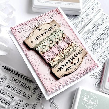 Pinkfresh Studio - The Stitch Edit: Heartmade Details stamp