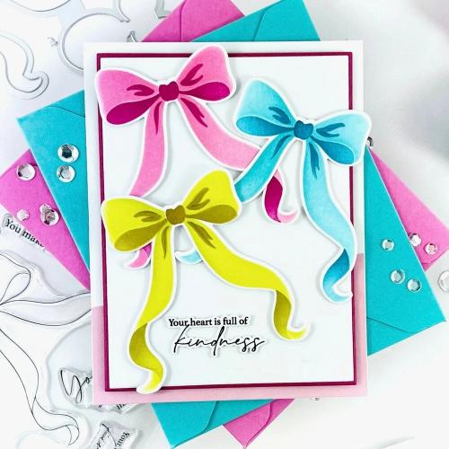 Pinkfresh Studio - Elegant Essence stencil