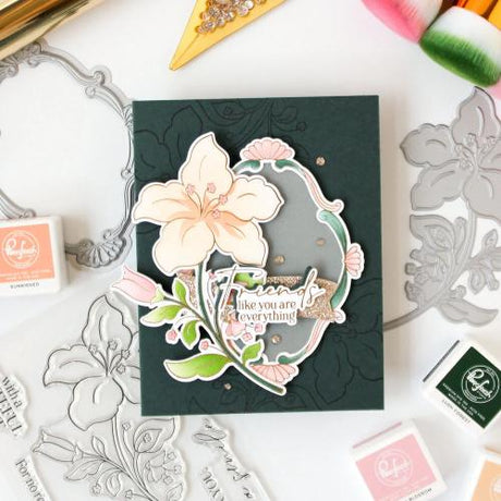 Pinkfresh Studio - Press Plate - Blossom Medallion by Inna Moreva (324126)