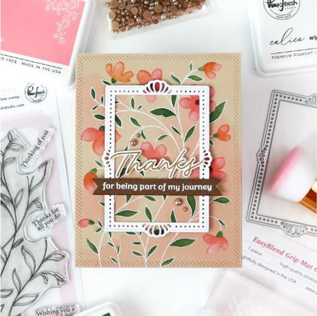Pinkfresh Studio - Soft Meadow stencil