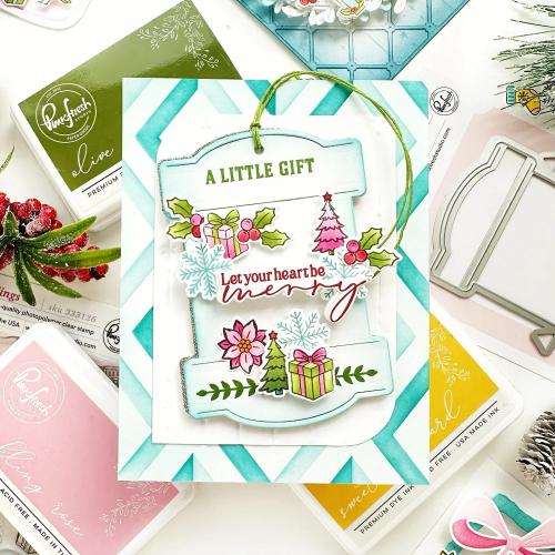Pinkfresh Studio - Tiny Tidings stencil