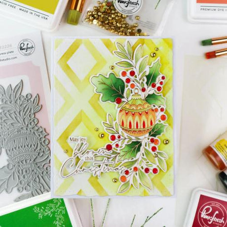 Pinkfresh Studio - Diamond Framework stencil