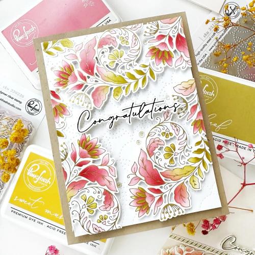 Pinkfresh Studio - Cottage Flourish stencil