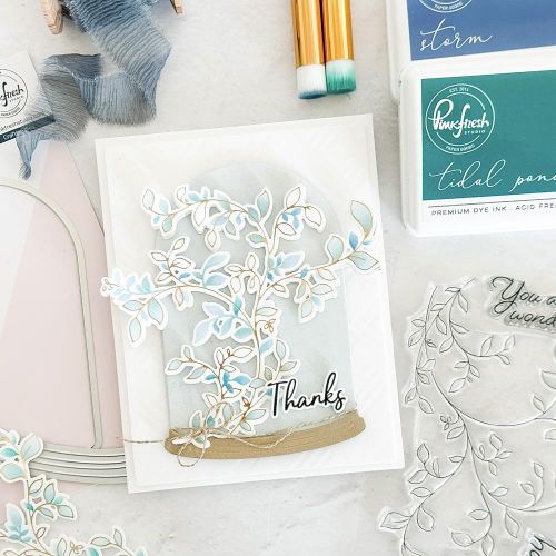 Pinkfresh Studio - Delicate Foliage stamp