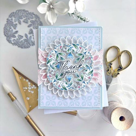 Pinkfresh Studio - Medallion Border die