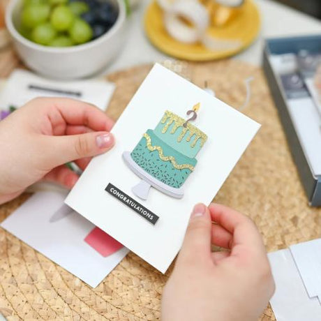 Altenew - Floral Elegance Greeting Card Kit - Postage as per Actual