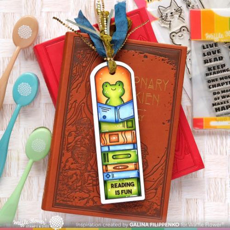 Waffle Flower - Round Critter Bookmark Stamp Set
