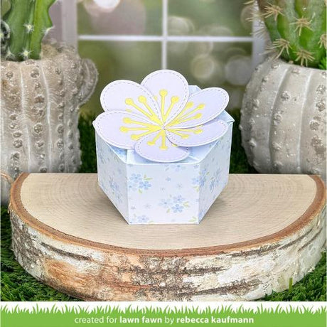 Lawn Fawn - Lawn Cuts - Flower Treat Box Dies