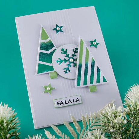 Spellbinders - Snowflake Wreath Etched Dies by Lisa Horton