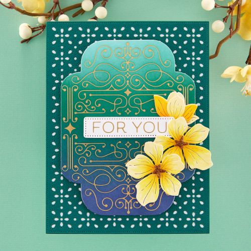 Spellbinders - Four Petal Scroll Label Glimmer Hot Foil Plate & Die Set