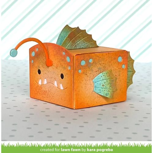 Lawn Fawn - Lawn Cuts - Tiny Gift Box Anglerfish Add-On Die