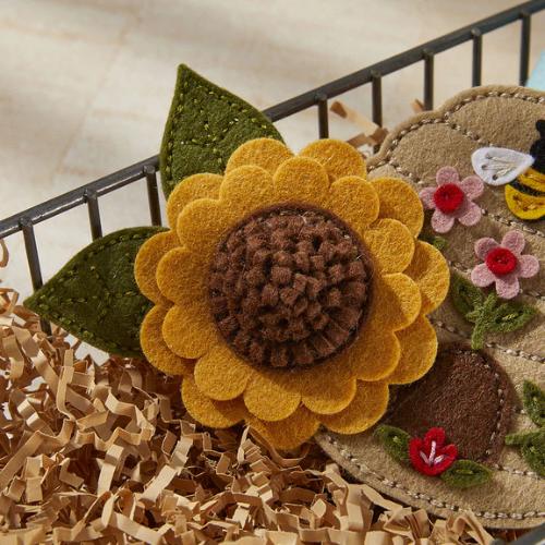 Spellbinders - Felt Sunflower Bloom Etched Dies from the Summer Felt Stitch & Create Collection by Nichol Spohr