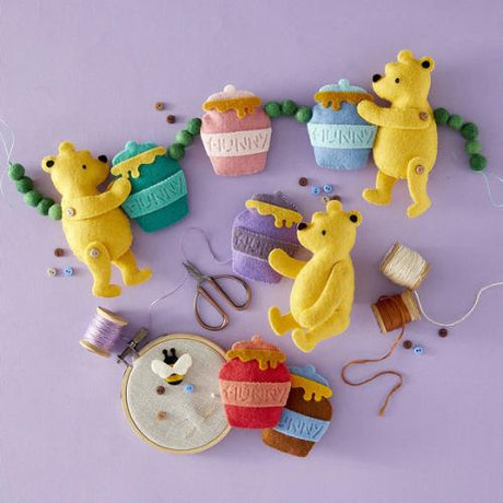 Spellbinders - Stitched Classic Pooh Etched Dies