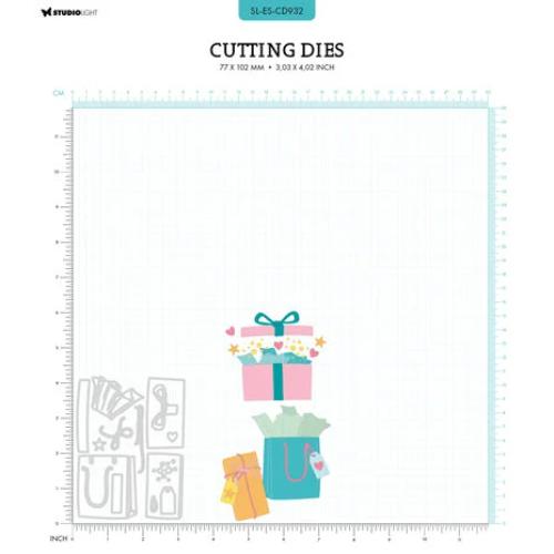 Studio Light B-Day Gifts Essentials Cutting Die (SL-ES-CD932)